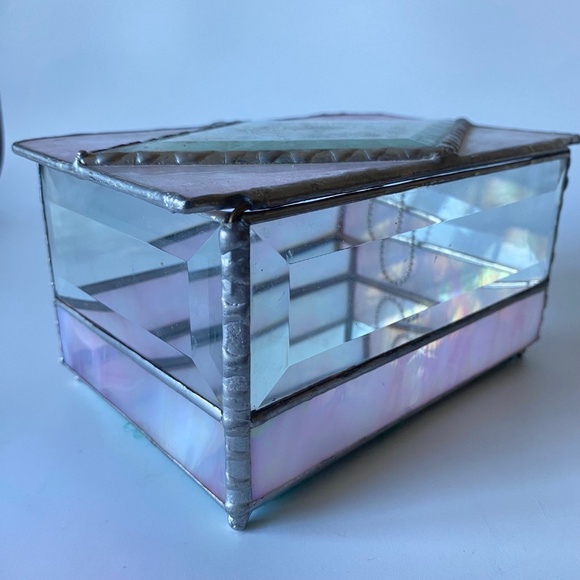 Vintage Slag Glass Jewelry Box: Metal Framed Bevelled Glass , Dry Flowers in Lid - Picture 6 of 10